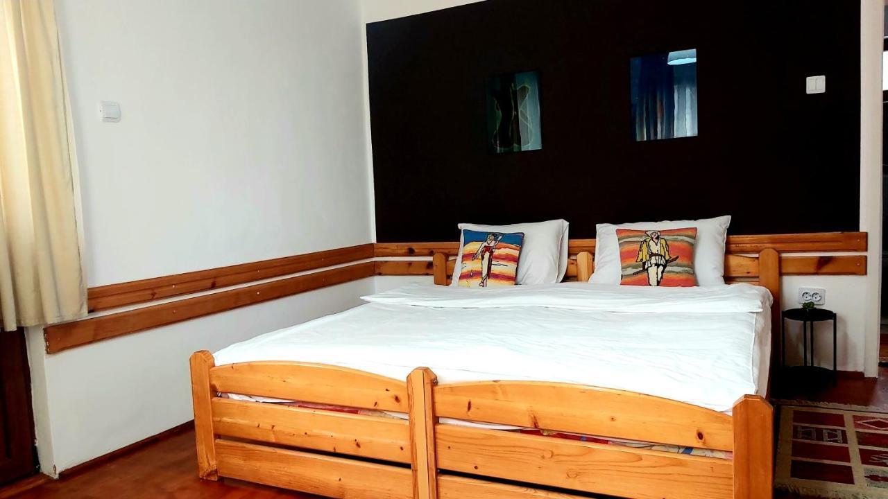Zoso Home Буштени Экстерьер фото